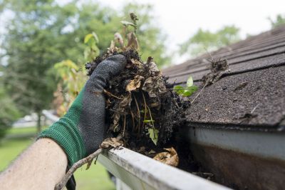Commercial Gutter Unclogging in Denver, CO
